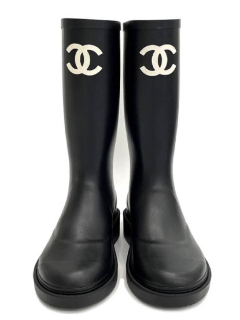 "장화에 샤넬, 루이비통 모양?"...올해도 보이는 '명품 장화', 얼마? [얼마예요]